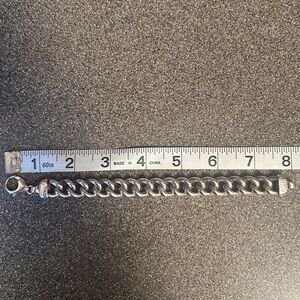 Italian silver link bracelet. Stamped 925 Italy. L 8”.